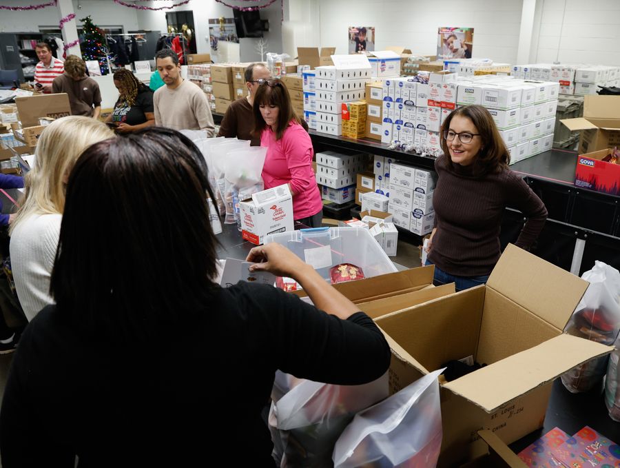 6_Marra - Filling in the Blanks 120125-6506.jpg